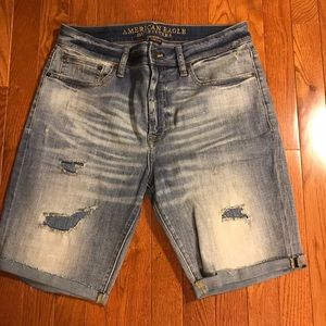 American Eagle Jean Shorts - Light Wash